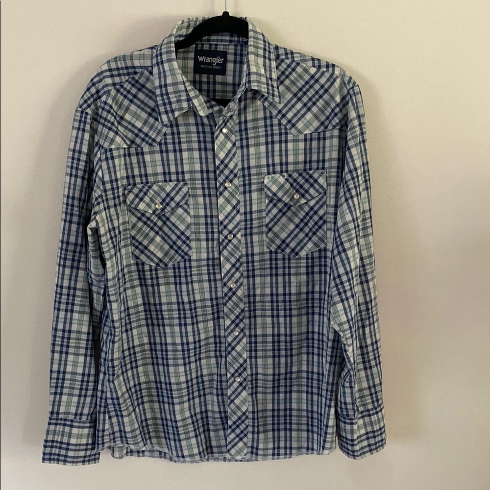 Wrangler Blue Casual Button Down Shirt Classic Western Style